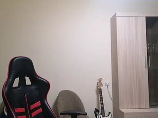 LeilaFoxyLady