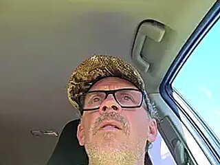 Chris8827