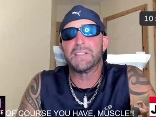SocialMaverick