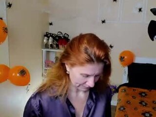 seductive_foxy_