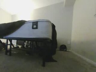 scaredstr8