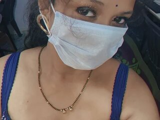 Hot ishaani