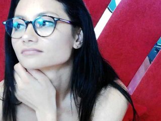 MayaLeey